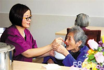 医养结合老年医院养老院、失能老人陪护、临终关怀护工